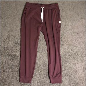 Women's Vuori Maroon Performance Joggers
Size Medium.